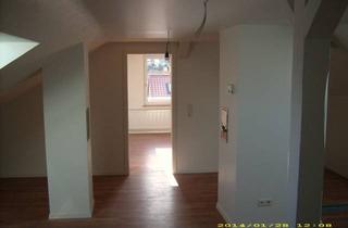 Wohnung mieten in Altvaterstraße 11, 71032 Böblingen, Platz für neue Ideen: 2,5-Zimmer-Dachgeschosswohnung in Böblingen