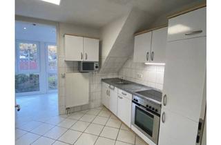 Wohnung mieten in Vogtshofweg 10, 78713 Schramberg, Sonnige 3-Zimmer-Wohnung mit Einbauküche und Wintergarten