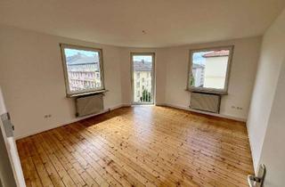 Wohnung mieten in Boppstr. 18A, 55118 Neustadt, Frisch saniert: Stilvolle 3-Zimmer-Wohnung mit Balkon in zentraler Lage