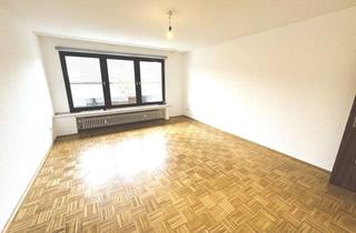 Wohnung mieten in Schlägelstraße 55, 46045 Styrum, Helle, voll-renovierte 2,5 Zimmer Wohnung m Einbauküche u Balkon in Oberhausen-Styrum