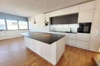 Wohnung mieten in 04442 Zwenkau, Attraktive geräumige 6-Raumwohnung mit Balkon am Zwenkauer See