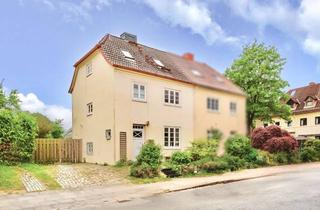 Haus kaufen in Steenkamp, 22607 Bahrenfeld, Stilvolles Familiendomizil mit viel Charme in der Steenkampsiedlung