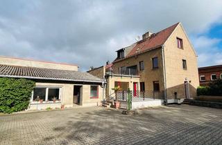 Haus kaufen in 16949 Putlitz, Haus mit Einliegerwohnung, Großgarage, Hof und Garten