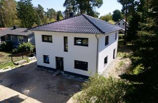 Villa kaufen in 16348 Wandlitz, PROVISIONSFREI |Erstbezug von 200 m² Villa mit Balkon, Dachterrassen-Garage und 1.129 qm Garten
