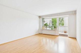 Wohnung kaufen in 25813 Husum, Helle Wohnung, zwei Loggien, freier Blick ins Grüne – Wohnen nahe Schlosspark Husum