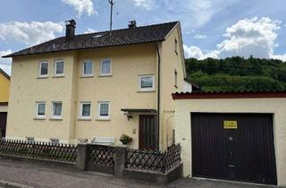 Haus kaufen in Max-Eyth-Straße, 89551 Königsbronn, Gepflegtes Zweifamilienhaus mit 3 Garagen & tollem Grundstück in gesuchter Wohnlage von Königsbronn