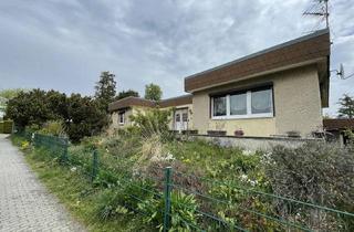 Einfamilienhaus kaufen in Ernst Thälmann-Strasse 13, 12529 Schönefeld, Charmantes Einfamilienhaus mit großem Keller und Entwicklungspotenzial in Großziethen