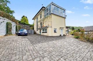 Haus kaufen in 58840 Plettenberg, Großzügiges Anwesen mit gehobenem Wohnkomfort in begehrter Lage von Plettenberg
