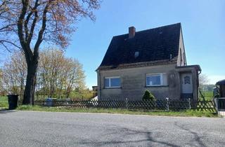 Haus kaufen in Bahnhofstraße 21, 15938 Golßen, Viel Freiraum: Zweifamilienhaus mit sechs bis sieben Zimmern in Golßen