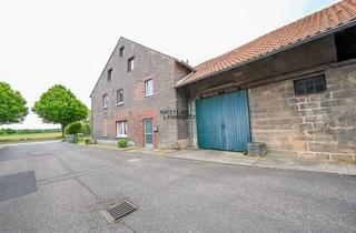 Bauernhaus kaufen in 41366 Schwalmtal, Ehemaliger Bauernhof mit Potential!