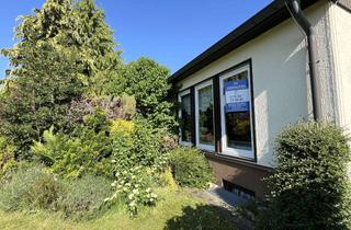 Einfamilienhaus kaufen in Lindenstr. 10, 75365 Calw, Charmantes Einfamilienhaus - Wohnen auf einer Ebene - mit 2 Garagen in 75365 Calw Teilort Altburg