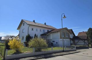 Haus kaufen in 87733 Markt Rettenbach, Gepflegtes 2-Fam.-Haus mit großem Grundstück in schöner Ortsrandlage von Markt Rettenbach!