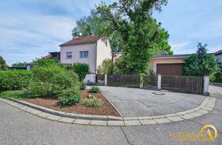 Haus kaufen in 94333 Geiselhöring, Zwei Häuser – viele Möglichkeiten | Sanierungsobjekte in zentraler Lage von Geiselhöring