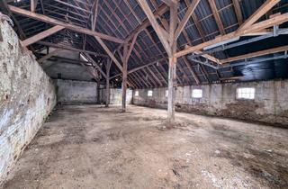 Grundstück zu kaufen in 26954 Nordenham, Großes Grundstück im Wohngebiet- ca. 2700 m² , derzeit mit einer 700 m² Halle (Altbestand)