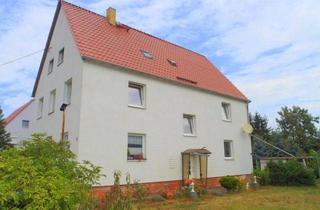 Wohnung mieten in Lange Straße 14, 01619 Röderau-Bobersen, Ab sofort zu haben: 2-Zimmer-Wohnung in RÖDERAU mit Laminatboden, Essküche & Bad mit Dusche
