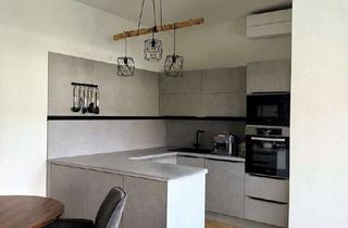 Penthouse kaufen in Fehrbelliner Str. 24, 13585 Spandau, Penthouse-Feeling mit Aufzug & Dachterrasse: ruhig wohnen, privat genießen, attraktiv vermieten