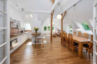 Wohnung kaufen in 21029 Bergedorf, Exklusive Dachgeschosswohnung mit Weitblick.