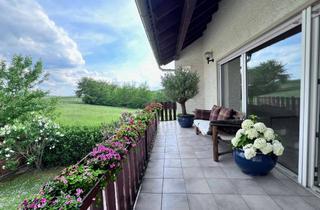 Wohnung kaufen in 55271 Stadecken-Elsheim, Bezugsfrei! Traumhafte Feldrandlage mit Blick auf die Weinberge