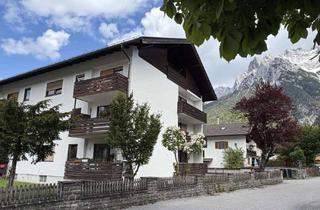 Wohnung kaufen in 82481 Mittenwald, 2-Zimmer-Wohnung mit Balkon & Bergblick - Renoviert, bezugsbereit als Hauptwohnsitz, Feriendomizil