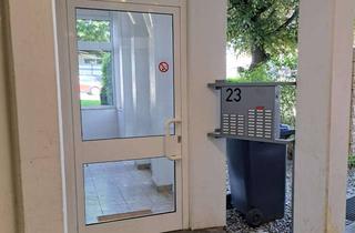 Wohnung mieten in Preuschwitzer Straße 23, 95445 Kreuz, Wir haben Ihr Zuhause! Zwischen Zentrum und Klinikum, komplett renovierte 1-Zimmer Wohnung im 1.OG