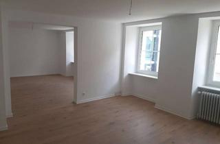Wohnung mieten in 78112 St. Georgen, **Großzügige Wohnung im Stadtzentrum – Erstbezug nach liebevoller Renovierung**