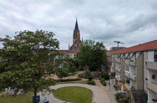 Wohnung mieten in Behmenstraße, 17033 Innenstadt, attraktive und modernisierte Innenstadtwohnung mit Blick auf die Marienkirche