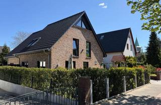 Haus mieten in Am Barls 246, 22549 Lurup, Moderne Doppelhaushälfte Baujahr 2023 mit EBK, Wärmepumpe und großer Süd West Terrasse