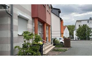 Haus mieten in 61184 Karben, Wohnen mit Charakter: Gepflegtes Doppelhaus in Karben