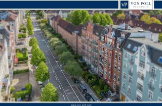 Wohnung kaufen in 24118 Kiel, Großzügiges Altbaujuwel mit zwei Balkonen