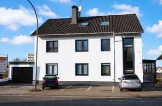 Haus kaufen in 32584 Löhne, Saniertes 3 Fam. Haus + Gewerbe mit Büro und Lagerfläche und 5 Garagen