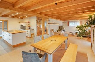 Haus kaufen in 82276 Adelshofen, Modern Wohnen mit Wärmepumpe und erstklassiger Energieeffizienz (Baujahr 2022)