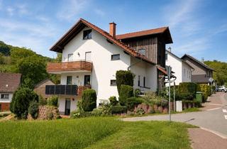 Wohnung kaufen in 69518 Abtsteinach, Helle Dachgeschosswohnung mit Stellplatz und Blick ins Grüne