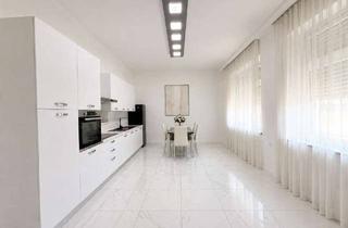 Wohnung kaufen in 47803 Stadtmitte, Attraktive Kapitalanlage in Toplage – Modernisierte Erdgeschosswohnung mit Terrasse!