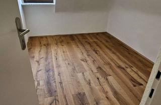 Wohnung mieten in Ruhrallee 61, 45138 Huttrop, Attraktive Dachgeschoss-Wohnung in zentraler Lage im Essener Süden
