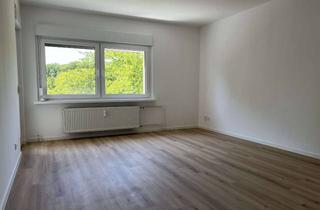 Wohnung mieten in Rheinlandstraße 17, 65824 Schwalbach, Erstbezug nach Modernisierung: Helle 2-Zimmer-Wohnung mit Balkon in Schwalbach am Taunus