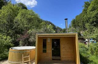 Wohnung mieten in Am Kohlichtgraben, 01848 Hohnstein, Großzügige 4-Zimmer-Altbauwohnung mit Balkon, Sauna- & Badefass-Nutzung direkt am Malerweg