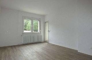 Wohnung mieten in Auf Dem Bruch 117, 45475 Dümpten, *** 2 Zimmer mit Balkon gesucht? ***