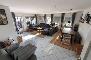Wohnung mieten in 97230 Estenfeld, Schöne 4-Zimmer-DG-Wohnung mit Dach-Balkon in Estenfeld