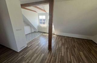 Wohnung mieten in Pasewalker Straße 16, 17389 Anklam, Wohnen mit Charakter: 2-Zimmer-Dachgeschoss Wohnung in Anklam