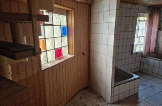 Mehrfamilienhaus kaufen in 41063 Mönchengladbach, Sanierungsbedürftiges Mehrfamilienhaus mit großem Entwicklungspotenzial. Ein ideales Investment!