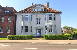 Haus kaufen in 19230 Hagenow, Stilvolles Wohn- und Geschäftshaus (2-3 Familienhaus möglich) mit großem Grundstück