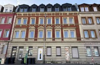 Mehrfamilienhaus kaufen in 90762 Fürth, Historisches Mehrfamilienhaus mit großem Entwicklungspotenzial in zentraler Fürther Lage