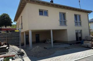 Haus kaufen in Tannenweg 19, 94577 Winzer, Schicker Neubau mit Einliegerwohnung in einer Top Lage
