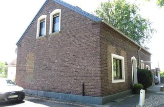 Doppelhaushälfte kaufen in 47447 Moers, CHARMANT UND BEZAHLBAR Doppelhaushälfte mit Garage und großzügigen Grundstück
