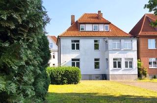 Anlageobjekt in 19230 Hagenow, Stilvolles Wohn- und Geschäftshaus in zentraler Lage mit großzügigen Parkflächen
