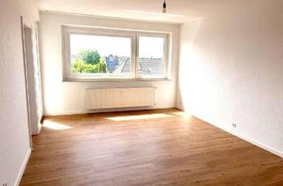 Wohnung kaufen in Birkenweg 45, 30827 Garbsen, Geschmackvolle 1,5-Zimmer-Wohnung mit PKW Stellpl.Loggia, EBK in Garbsen – nur 800 m zum Uni-Campus!