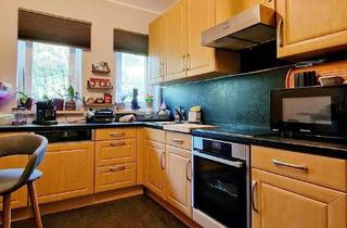 Wohnung mieten in Riesenfeldstraße 30, 80809 Milbertshofen-Am Hart, Top WG-Wohnung für 3 Studierende oder junge Berufstätige. Frei ab 1. Juli.