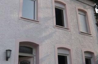 Wohnung mieten in 51429 Bergisch Gladbach, Schöne Altbauwohnung in Bensberg (2,5 Zimmer) - Effizienter Schnitt & moderner Komfort