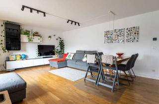 Wohnung mieten in Ehrlichstraße 33, 10318 Karlshorst, Hochwertige Dachgeschosswohnung mit großer Dachterrasse und E-Ladestation (befristet)