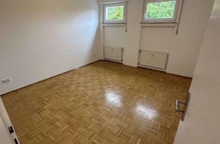 Immobilie mieten in Am Vogelsfeldchen 13, 51373 Wiesdorf, Geräumiges WG Zimmer in frisch sanierter Frauen WG zu vergeben (Siehe Video) (Z4)